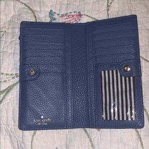 kate spade Bags - Gently used Kate Spade Wallet kate spade Bags - Gently used Kate Spade Wallet